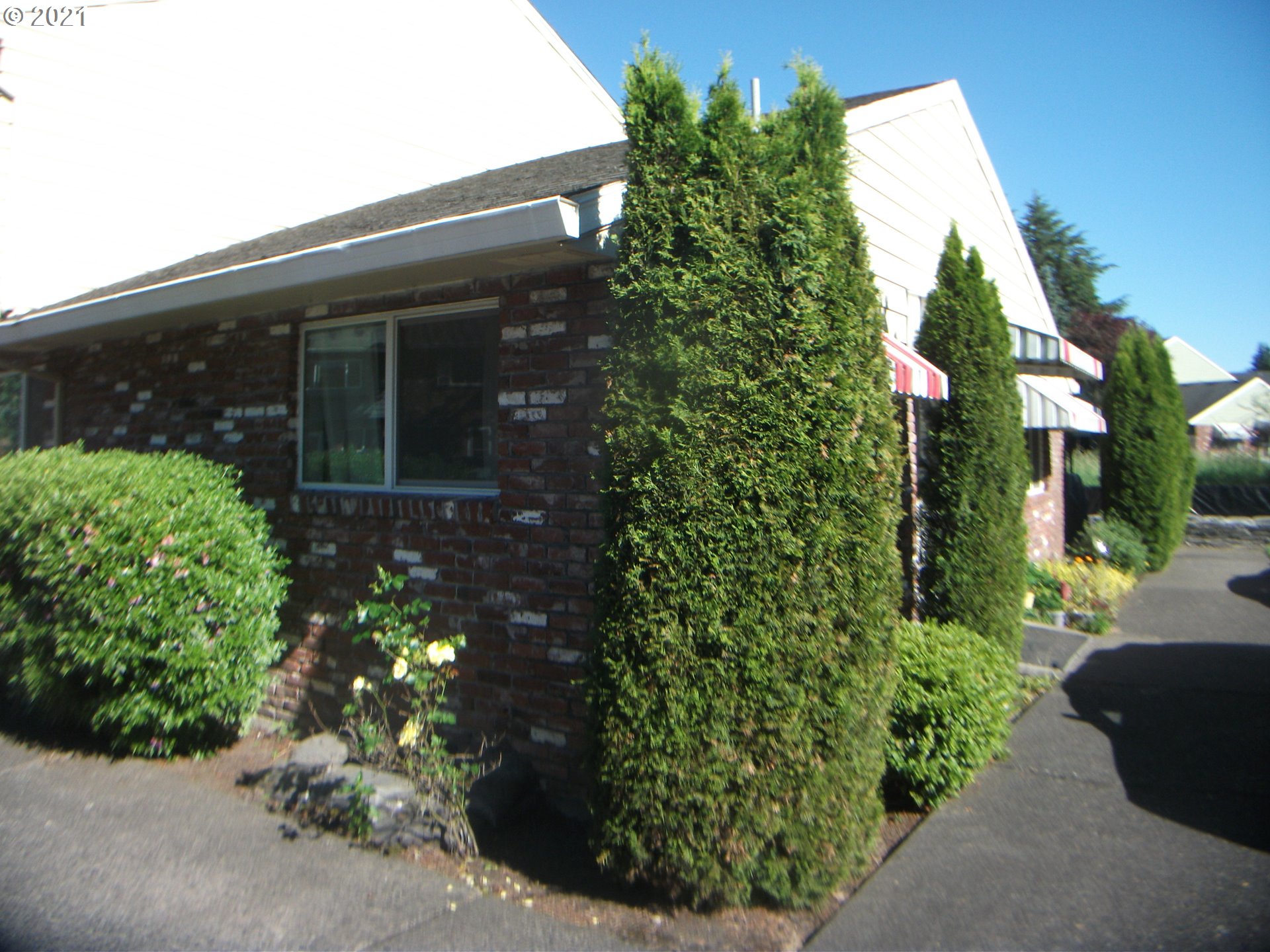 1700 Northeast Hogan Drive Gresham, OR 97030 - Photo 3 of 22