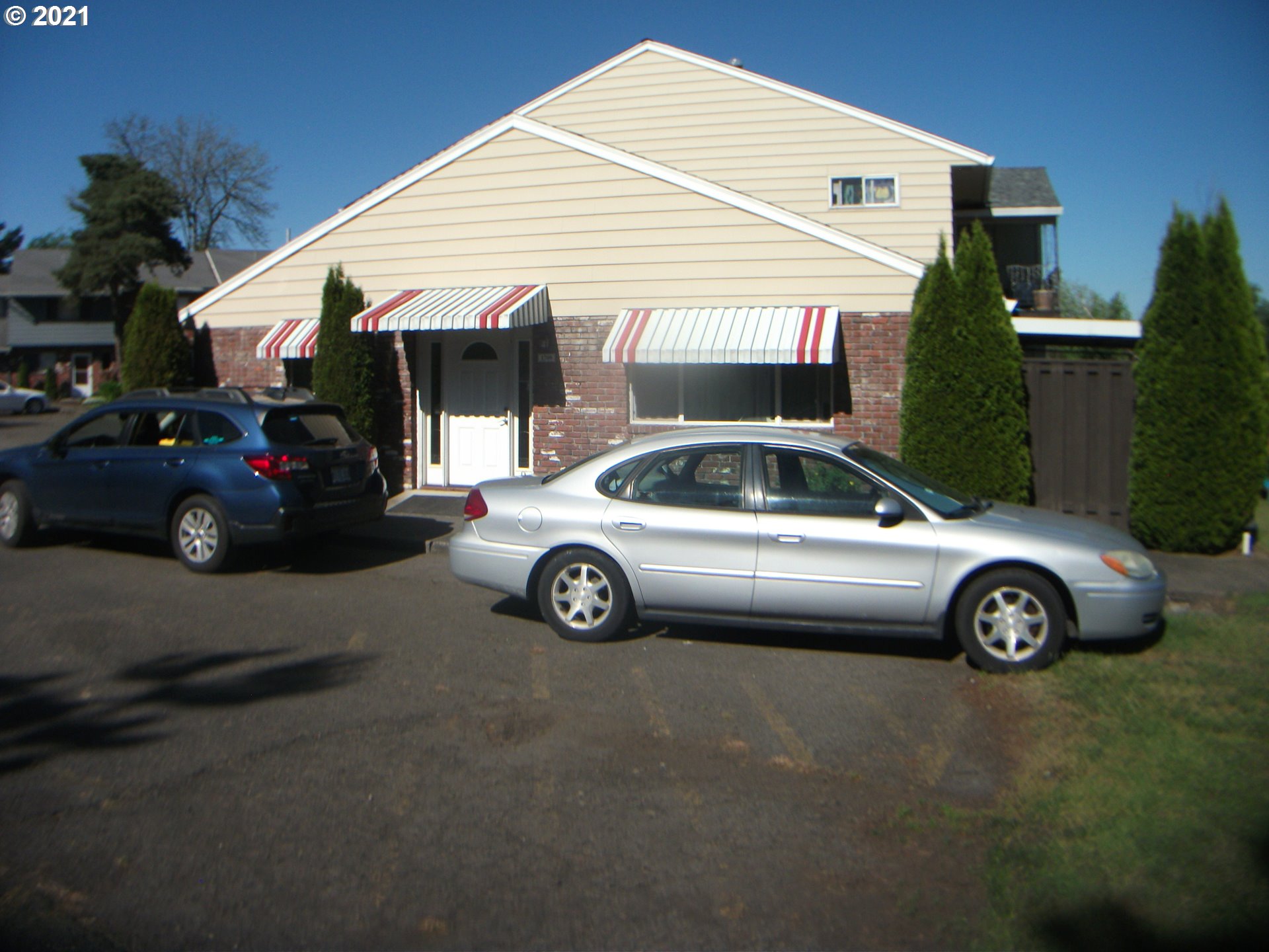 1700 Northeast Hogan Drive Gresham, OR 97030 - Photo 4 of 22