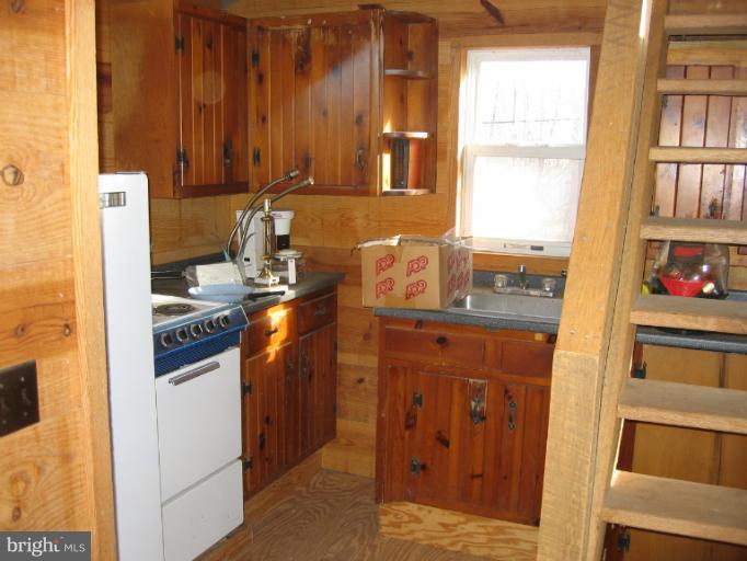 1767 Feltner Road Bluemont, VA 20135 - Photo 6 of 23 Kitchen