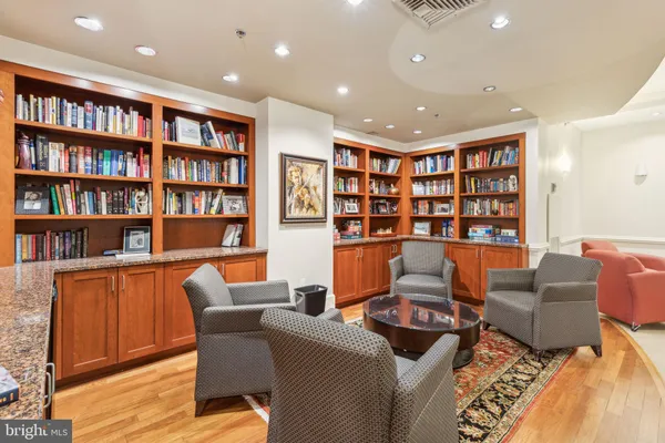 $1,875 | 1500 Chestnut Street, Unit 14E, Philadelphia, PA 19102