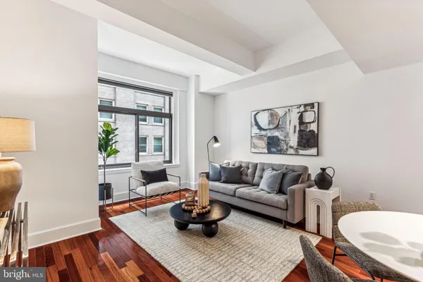 $1,875 | 1500 Chestnut Street, Unit 14E, Philadelphia, PA 19102