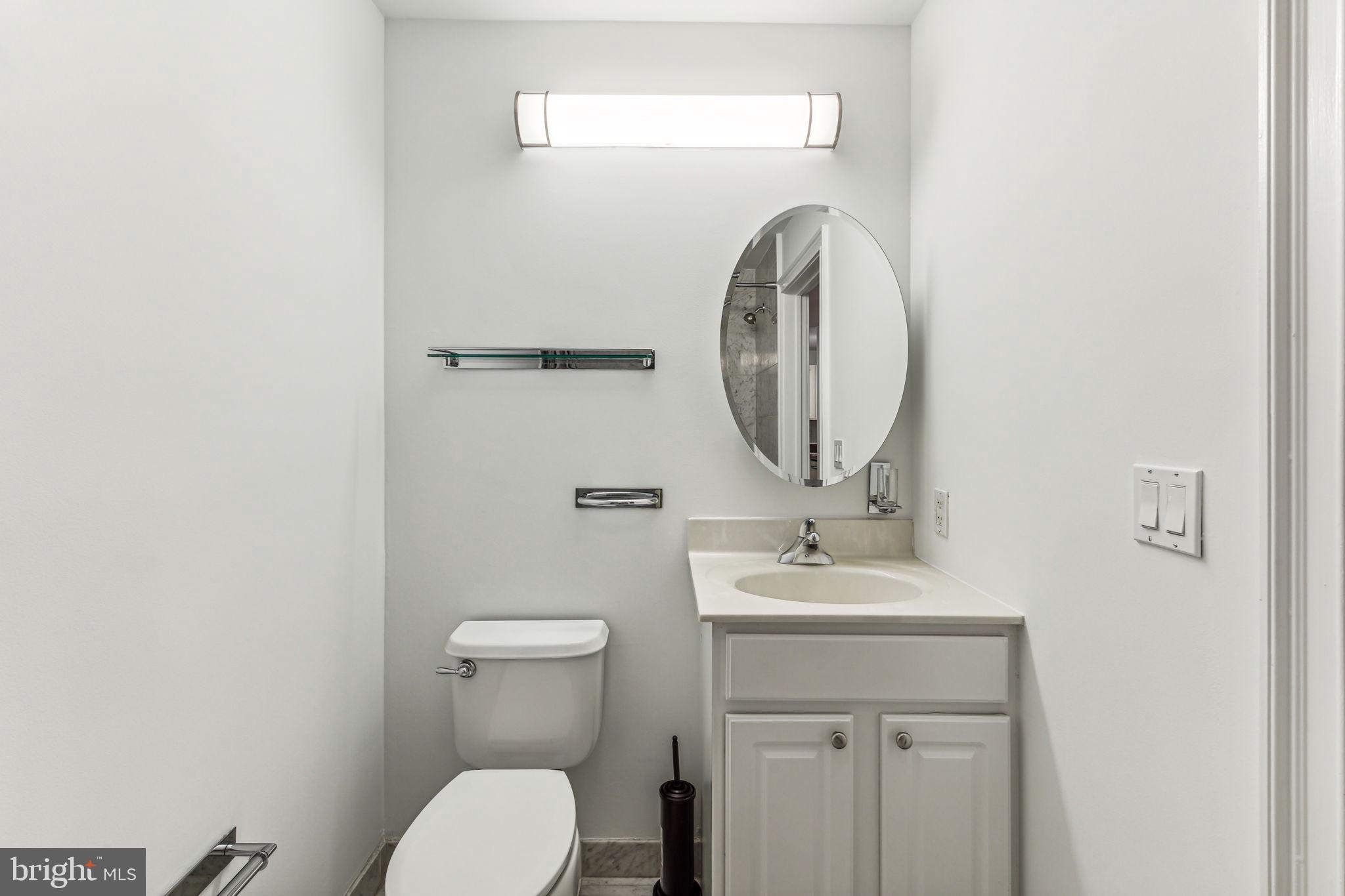 1500 Chestnut Street, Unit 14E Philadelphia, PA 19102 - Photo 4 of 5