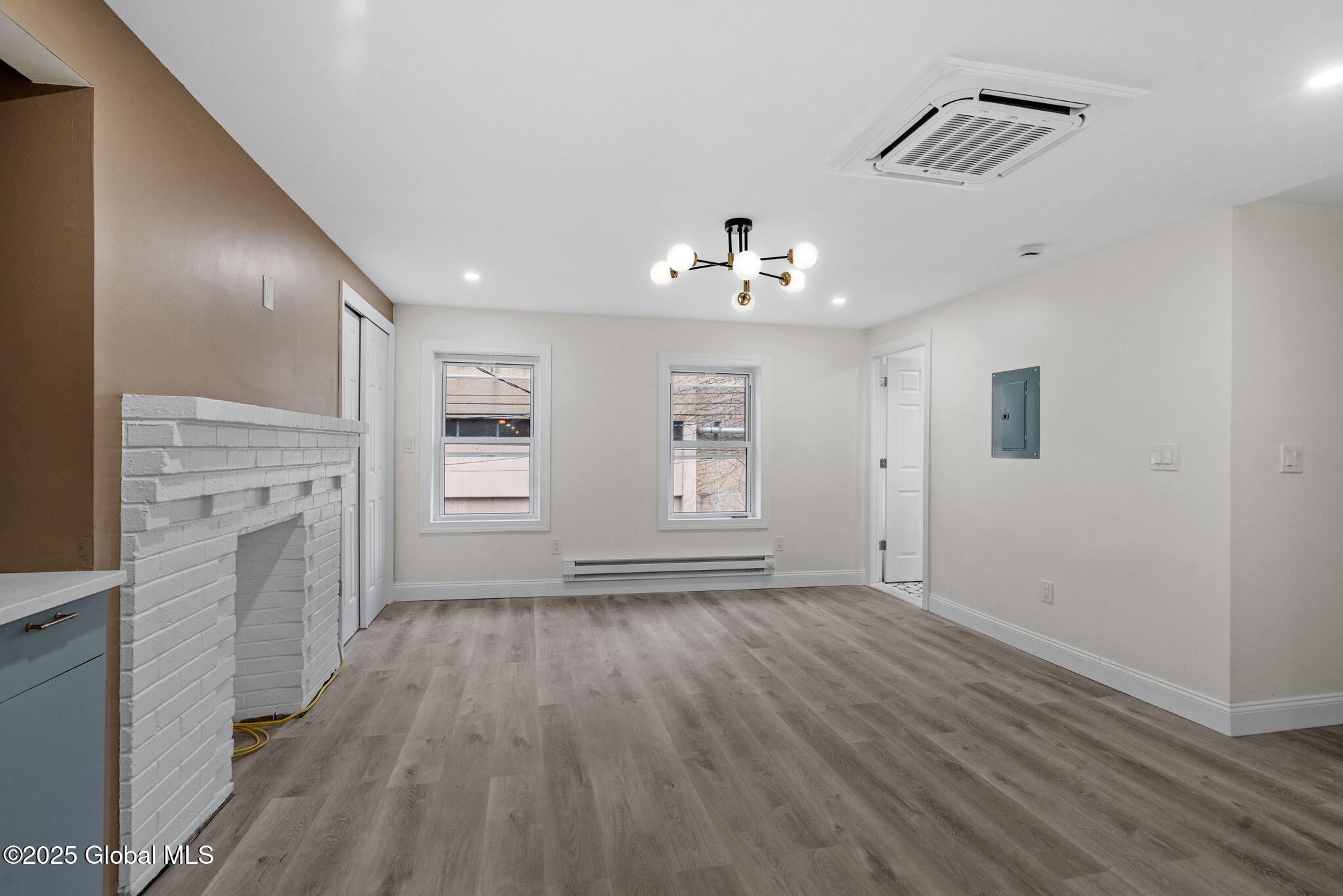 42 Spring Street, Unit 2 Albany, NY 12210 - Photo 11 of 24 40-web-or-mls-42-spring-st