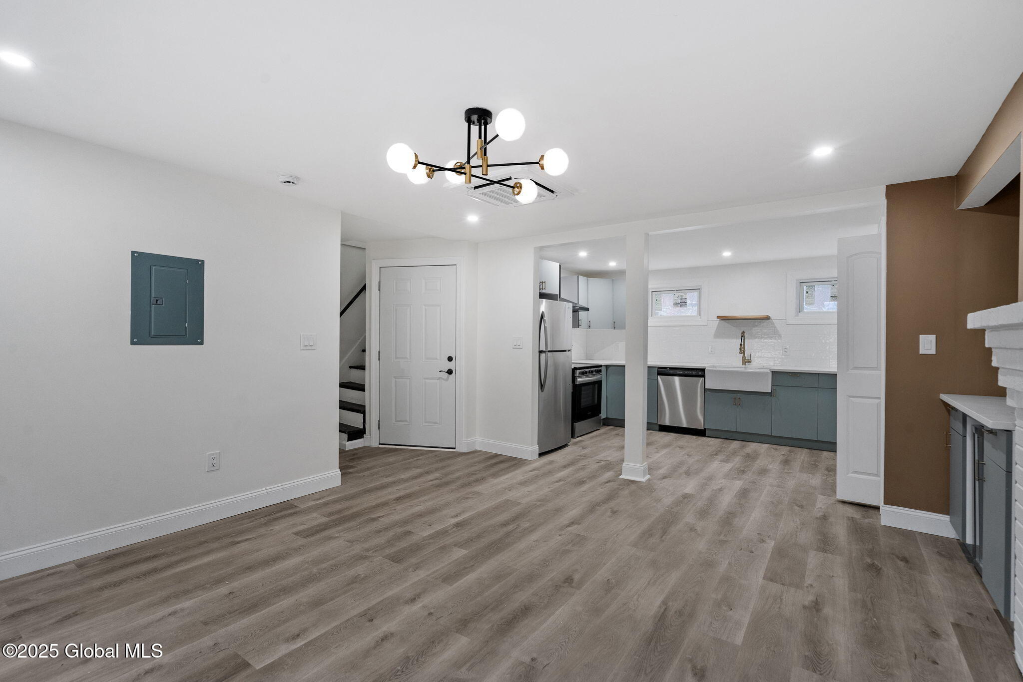 42 Spring Street, Unit 2 Albany, NY 12210 - Photo 6 of 24 35-web-or-mls-42-spring-st