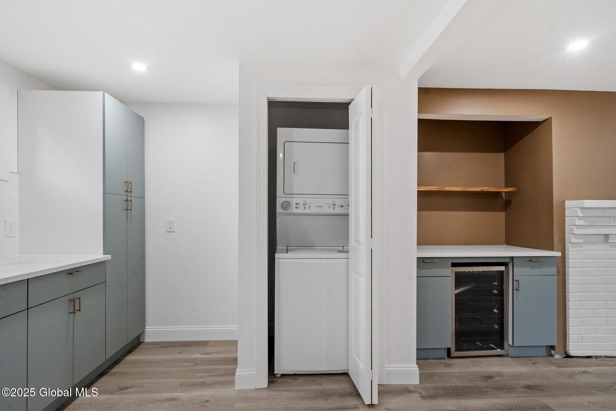 42 Spring Street, Unit 2 Albany, NY 12210 - Photo 8 of 24 37-web-or-mls-42-spring-st