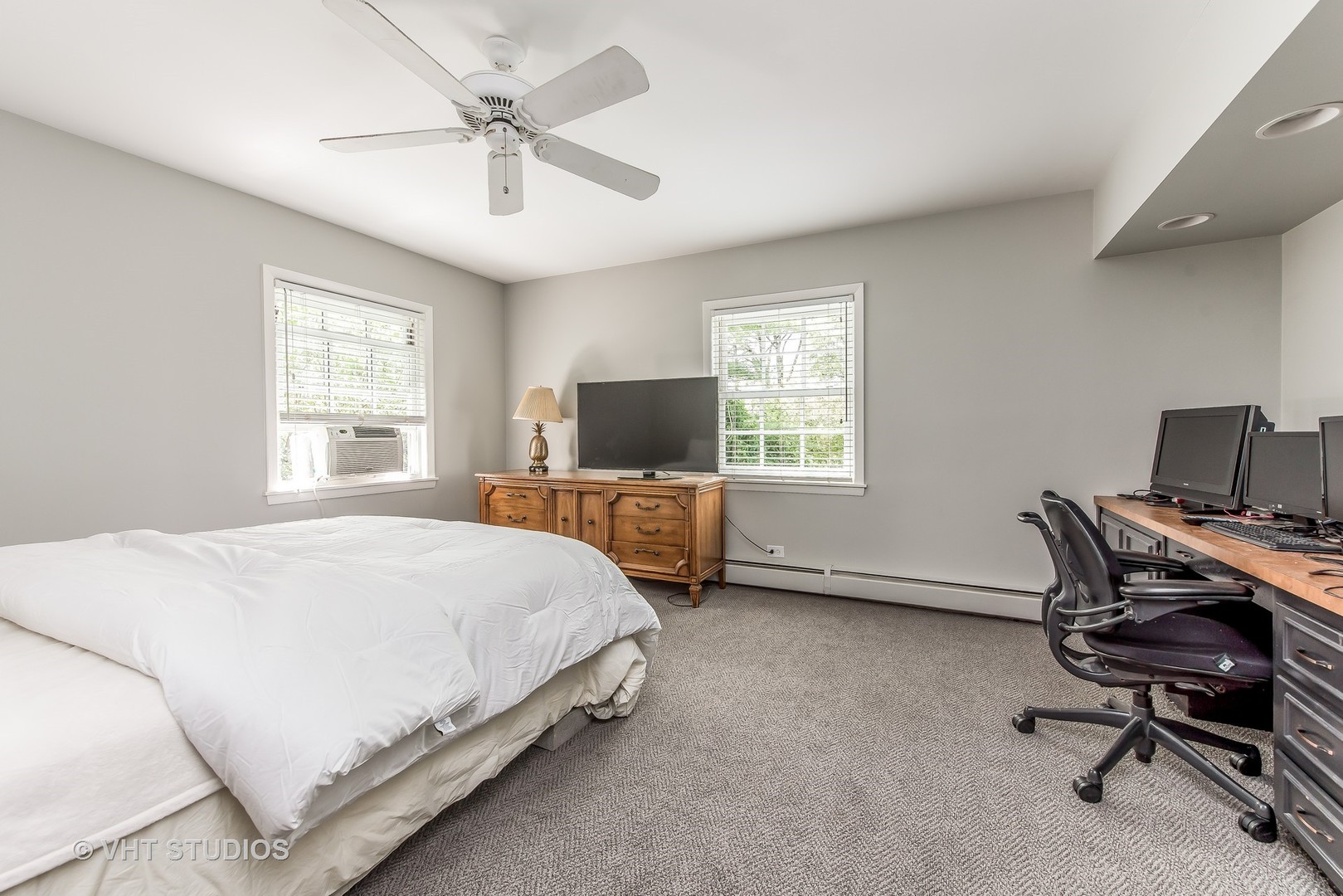 1111 Locust Road Wilmette, IL 60091 - Photo 22 of 33