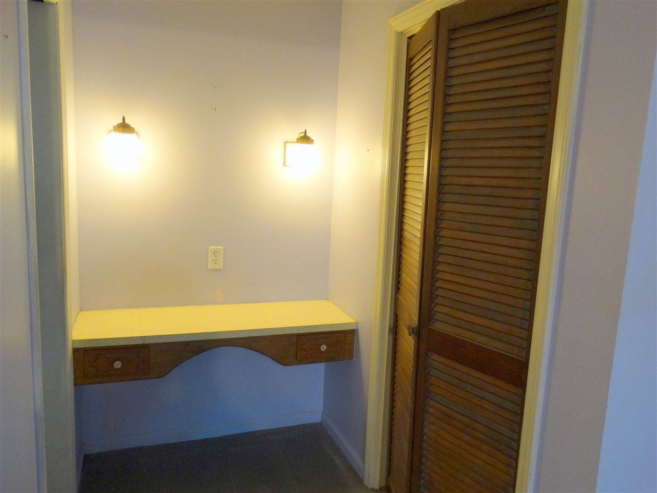 186 Swift Creek Road Smithfield, NC 27577 - Photo 9 of 18 Master Bath Dressing Room