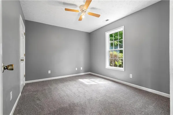 $199,900 | 332 Lavista Drive Southwest, Calhoun, GA 30701