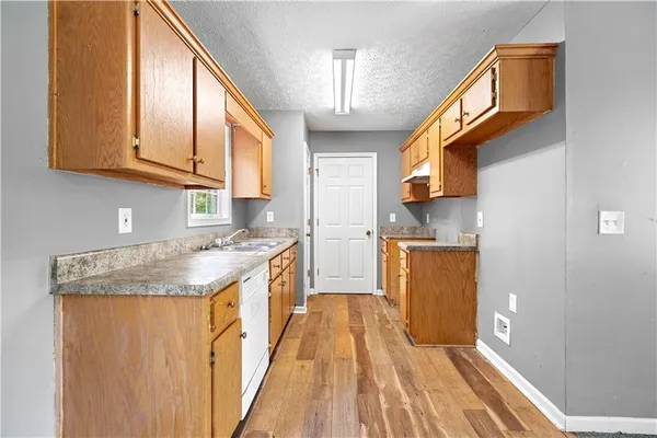 $199,900 | 332 Lavista Drive Southwest, Calhoun, GA 30701