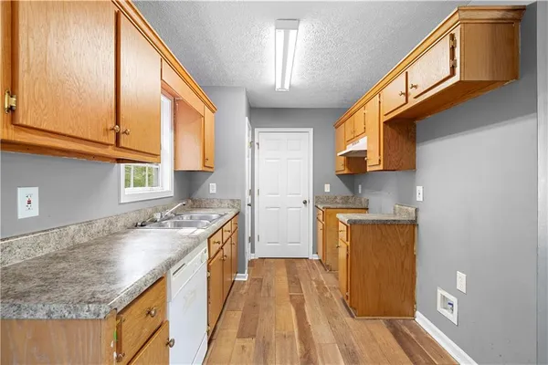 $199,900 | 332 Lavista Drive Southwest, Calhoun, GA 30701