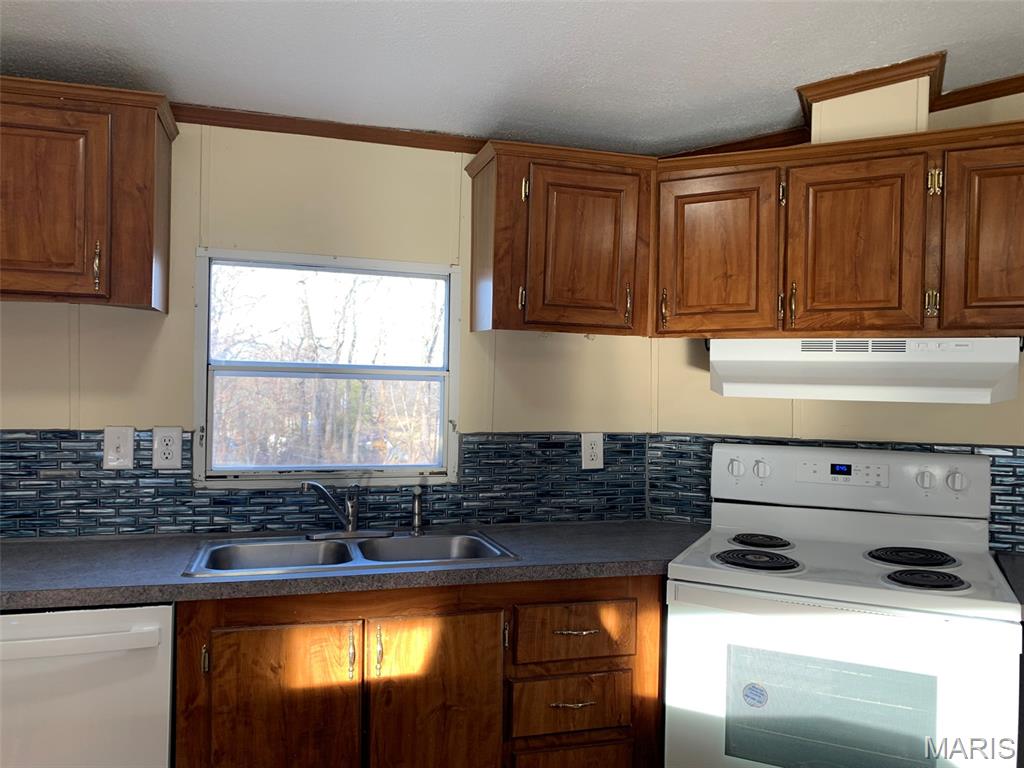 1322 Reiker Ford Road St. Clair, MO 63077 - Photo 14 of 50