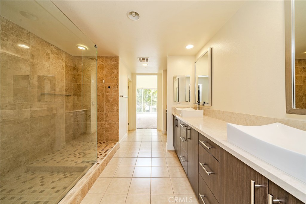 248 Rockefeller Irvine, CA 92612 - Photo 21 of 42