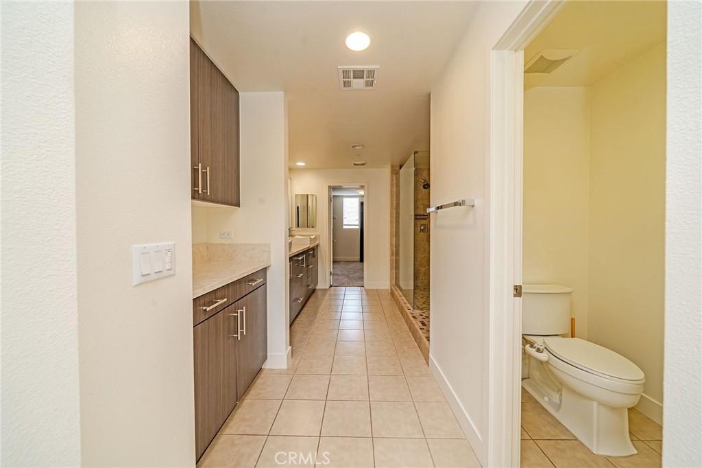248 Rockefeller Irvine, CA 92612 - Photo 32 of 42