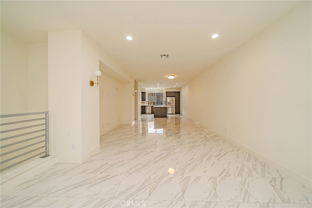 248 Rockefeller Irvine, CA 92612 - Photo 5 of 42