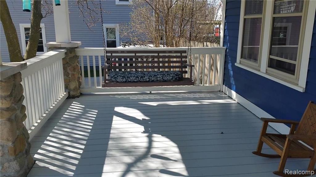4032 South Mill Road Dryden, MI 48428 - Photo 2 of 24