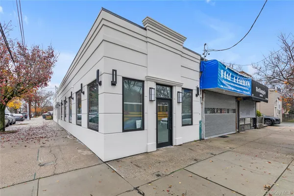 a view of a white building