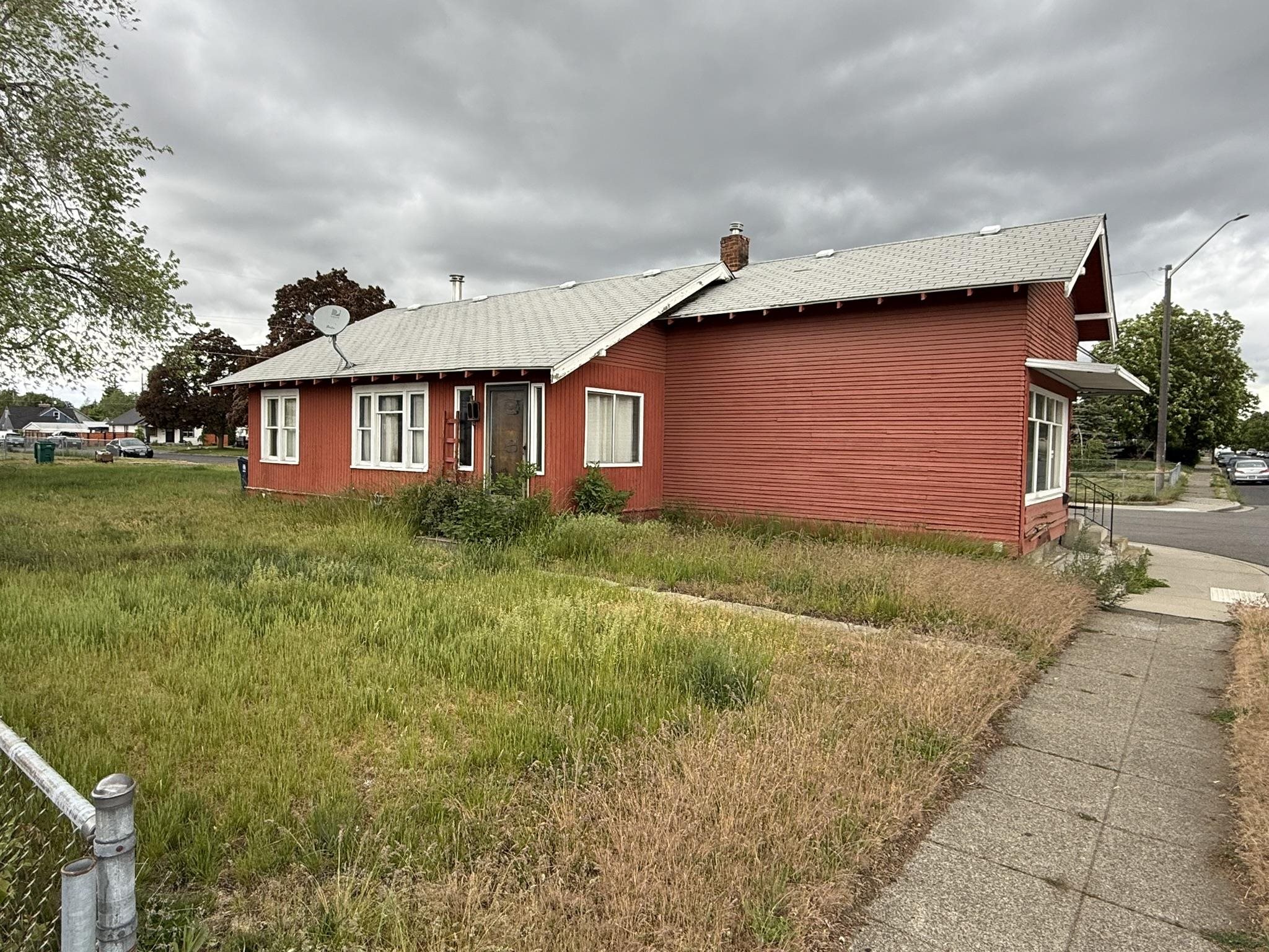 5029 North Madison Street Spokane, WA 99205 - Photo 2 of 5