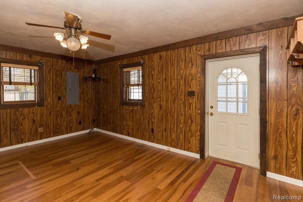 755 North Beck Road Canton, MI 48187 - Photo 15 of 27 755BeckRd-28.jpg
