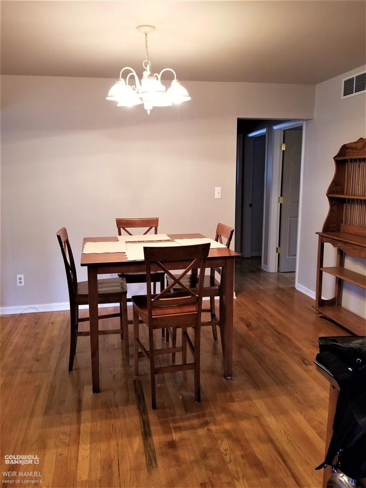 48625 Callens Road New Baltimore, MI 48047 - Photo 9 of 41