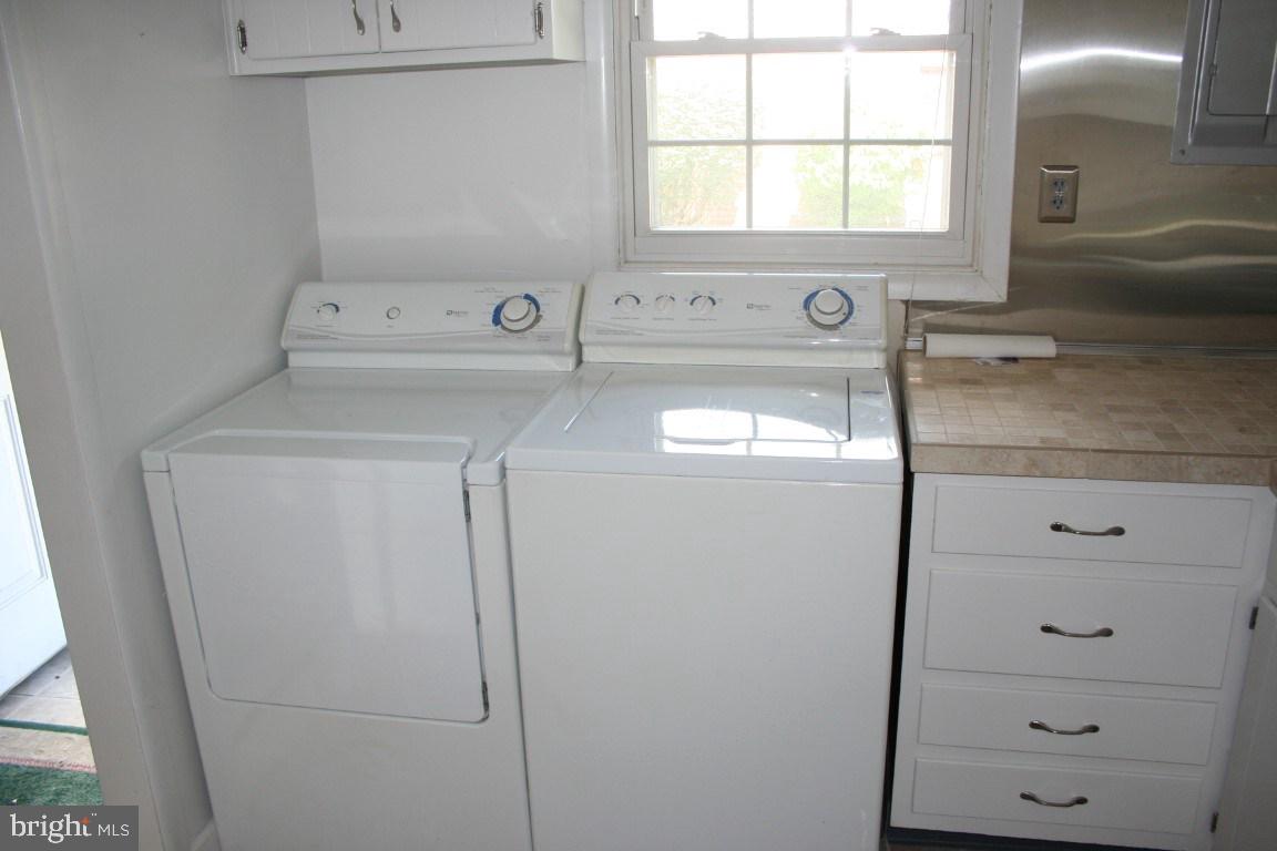 1608 Devers Road York, PA 17404 - Photo 4 of 14 Gallery Image 4