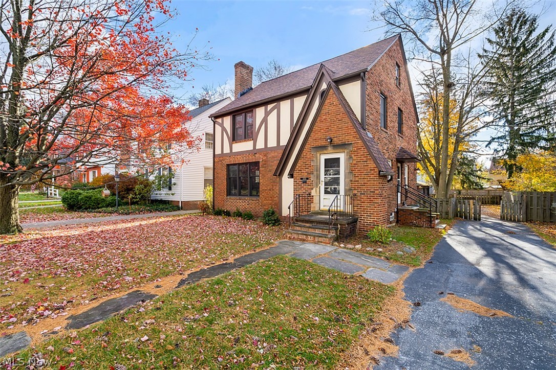 1030 Allston Road Cleveland, OH 44121 - Photo 1 of 32 Gallery Image 1