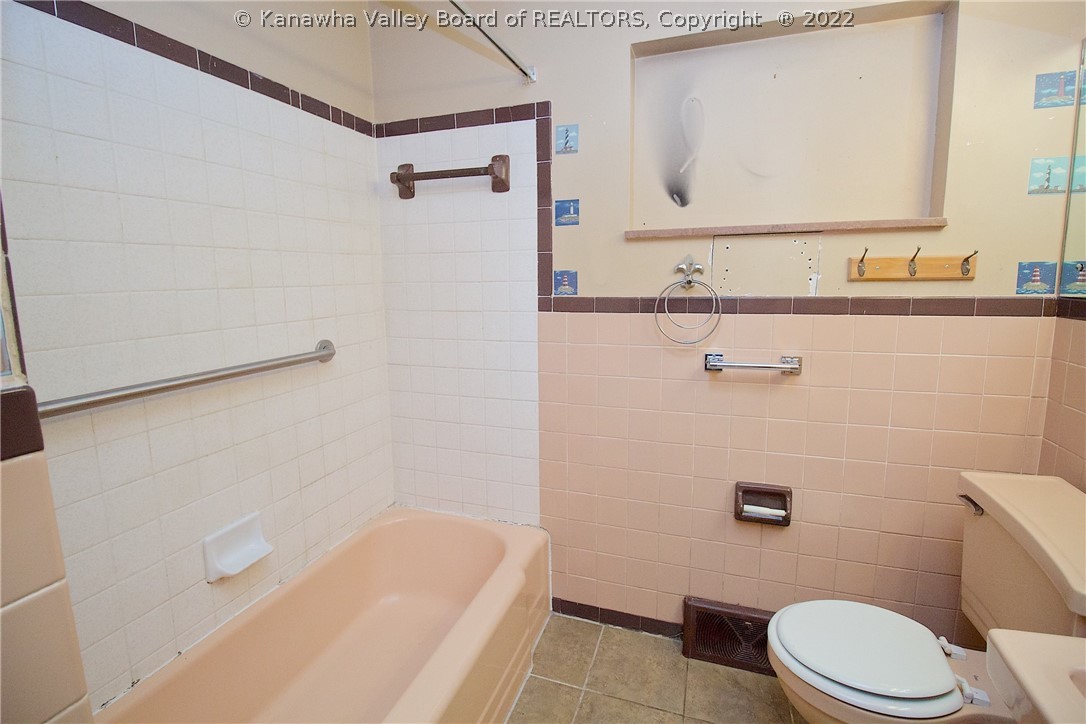 2039 Shadyside Road St. Albans, WV 25177 - Photo 13 of 33 Gallery Image 13