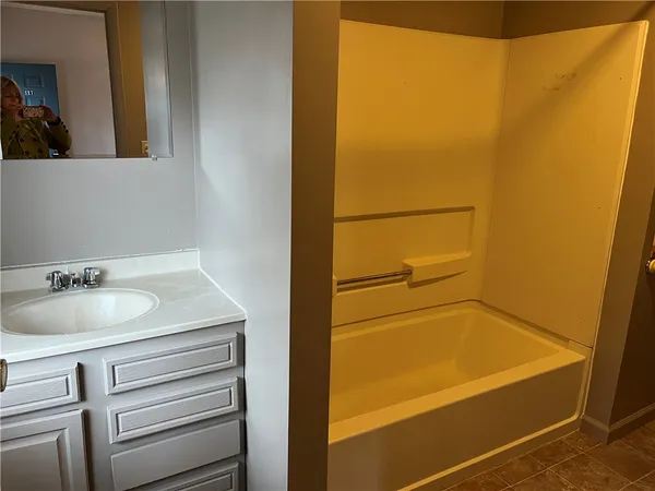 $1,450 | 722 Seneca Place, Elmira, NY 14904