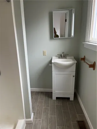 $1,450 | 722 Seneca Place, Elmira, NY 14904