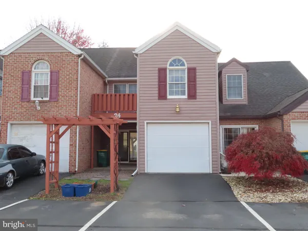 $1,500 | 24 Brookline Court, Chambersburg, PA 17201