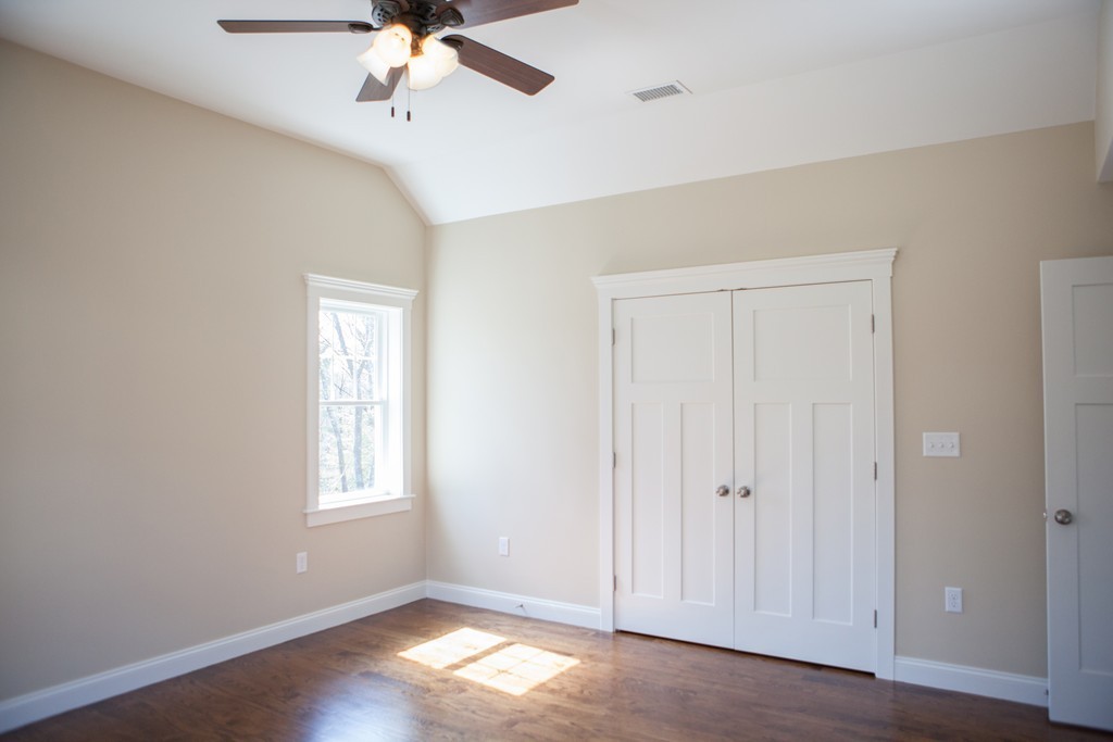 131 Bay State Road Melrose, MA 02176 - Photo 17 of 30 Gallery Image 17
