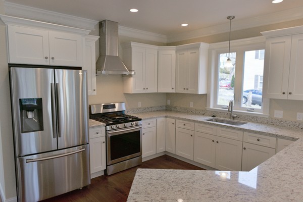 131 Bay State Road Melrose, MA 02176 - Photo 7 of 30 Gallery Image 7