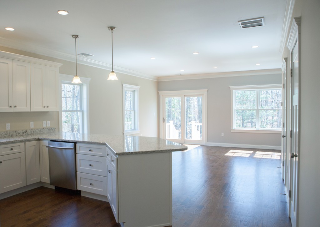 131 Bay State Road Melrose, MA 02176 - Photo 8 of 30 Gallery Image 8