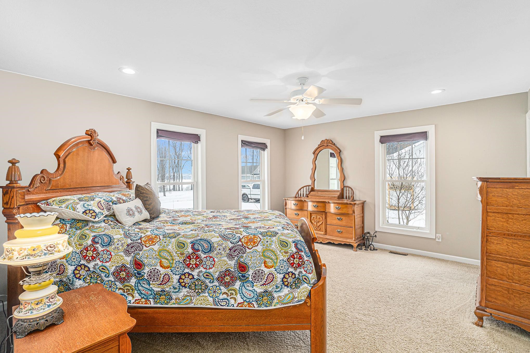4752 Ridge Lane Kewadin, MI 49648 - Photo 13 of 26 1897781-12.JPG