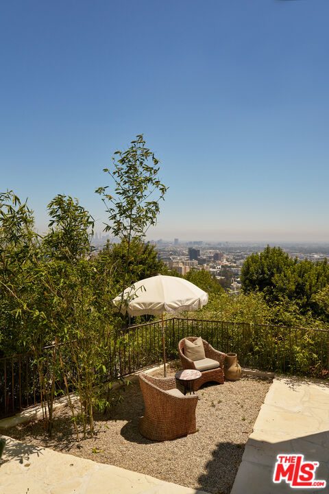 6911 Los Tilos Road Los Angeles, CA 90068 - Photo 20 of 44