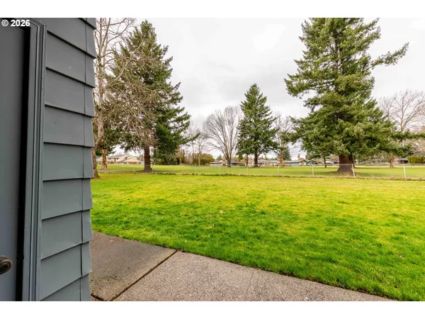 $194,000 | 1935 Northeast 19th Street, Gresham, OR 97030
