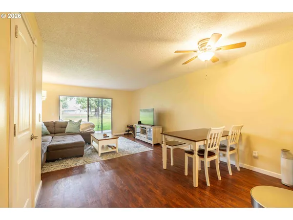 $194,000 | 1935 Northeast 19th Street, Gresham, OR 97030