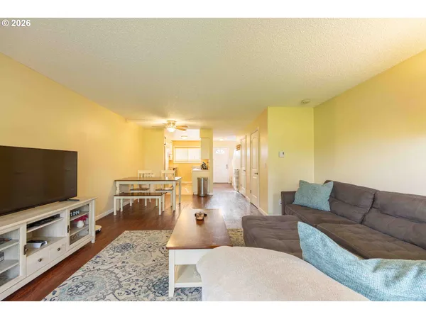 $194,000 | 1935 Northeast 19th Street, Gresham, OR 97030