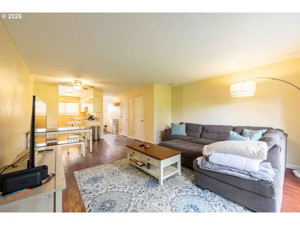 $194,000 | 1935 Northeast 19th Street, Gresham, OR 97030