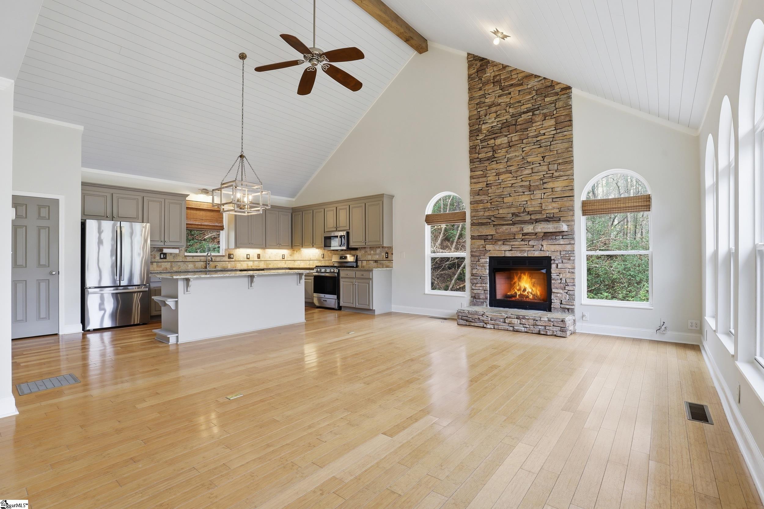 209 Falcon Crest Way Pickens, SC 29671 - Photo 13 of 39