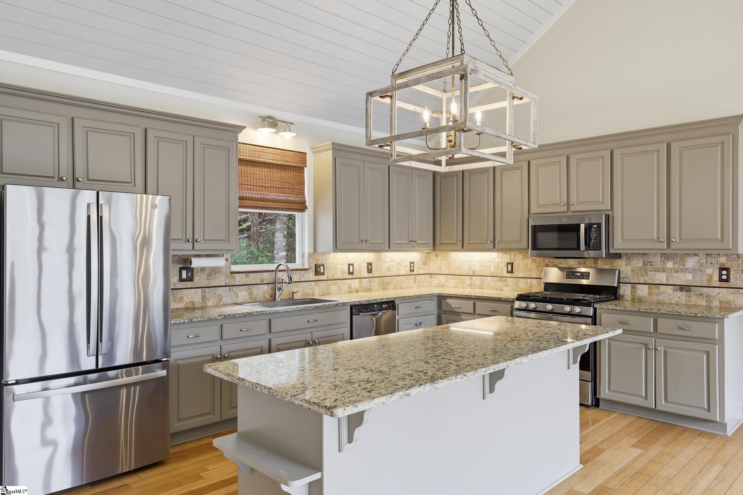 209 Falcon Crest Way Pickens, SC 29671 - Photo 4 of 39