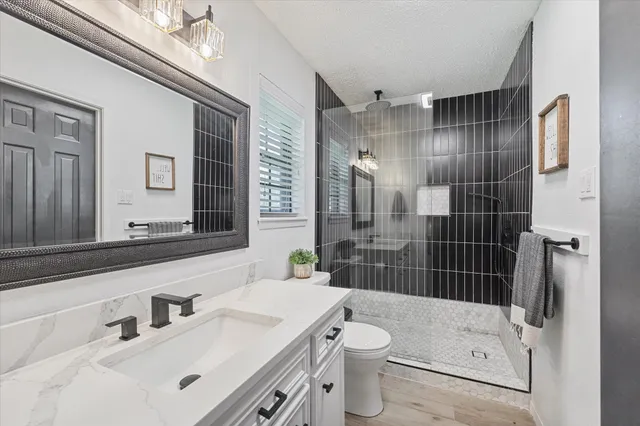 $365,000 | 503 West Street, Sealy, TX 77474