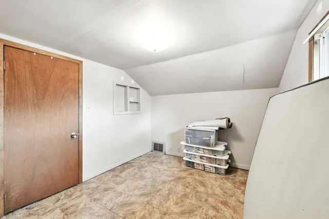 $279,900 | 615 Roosevelt Drive, West Bend, WI 53090