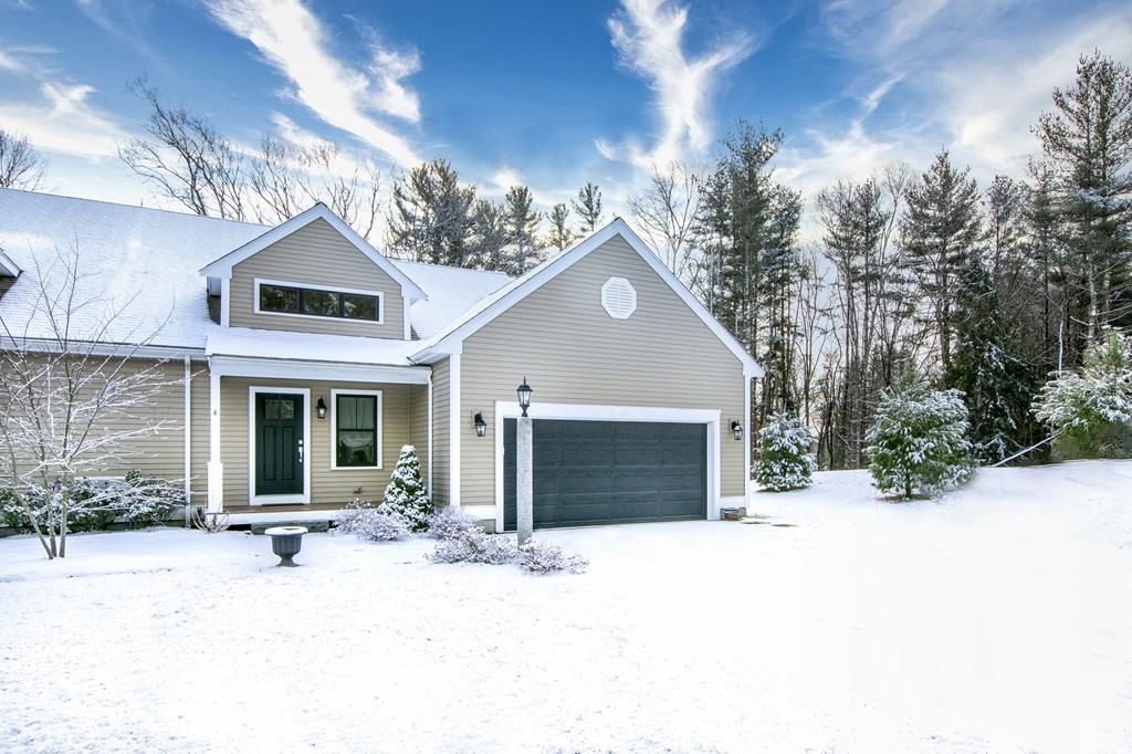 4 Kevin's Way, Unit 4 Scituate, MA 02066 - Photo 2 of 26 front view of a house with a yard