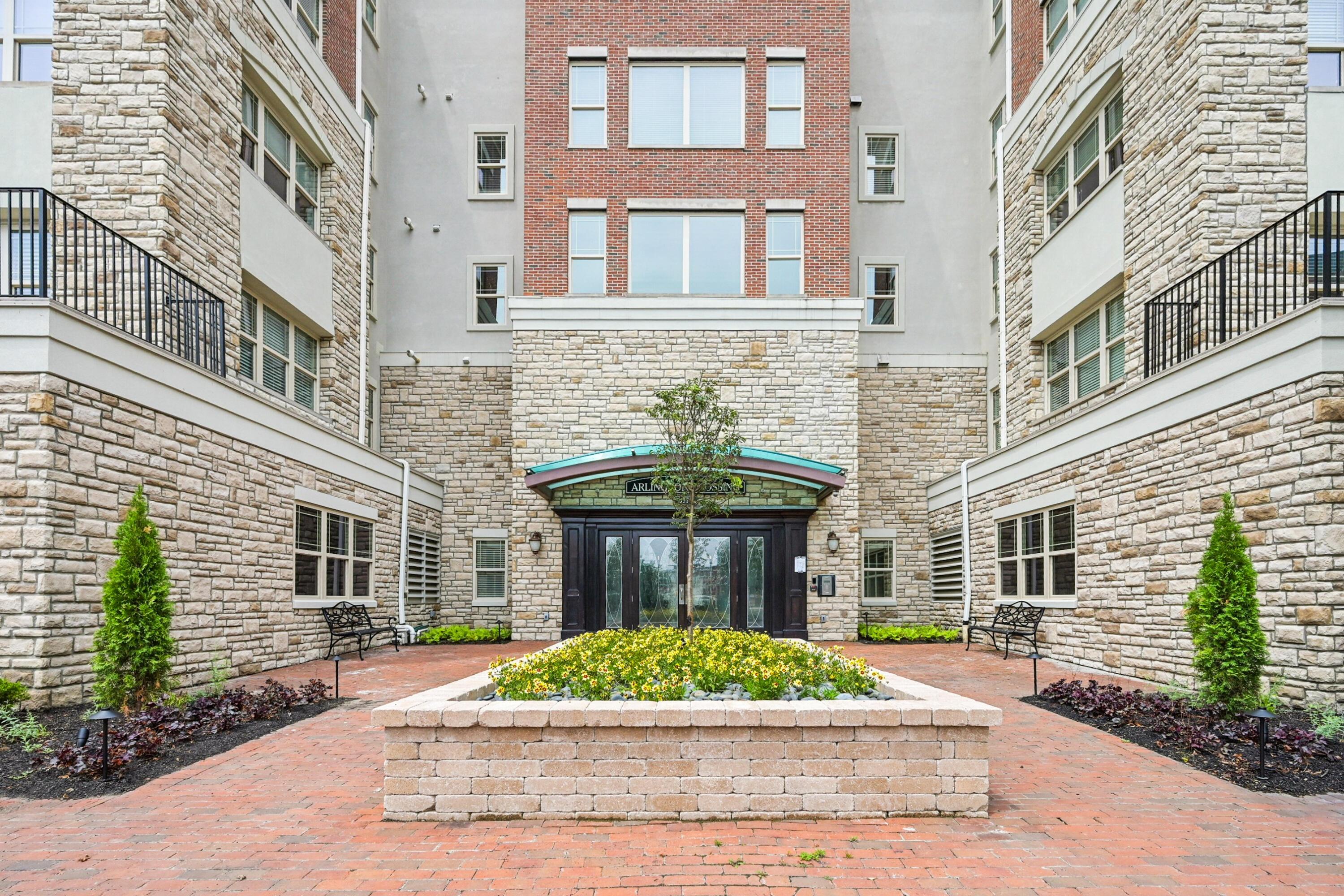 3175 Tremont Road, Unit 215 Columbus, OH 43221 - Photo 2 of 66 44-print-Tremont Rd-2207-902