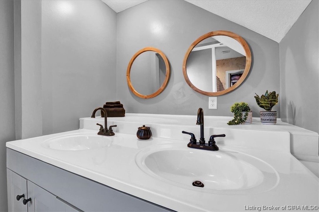 427 Ridley Street Corydon, IN 47112 - Photo 12 of 38 Gallery Image 12