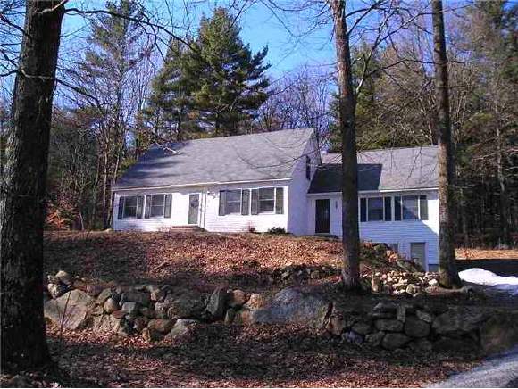 401 New Boston Road Bedford, NH 03110 - Photo 1 of 9 Gallery Image 1