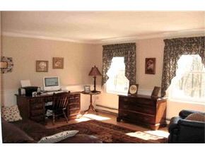 401 New Boston Road Bedford, NH 03110 - Photo 6 of 9 Gallery Image 6