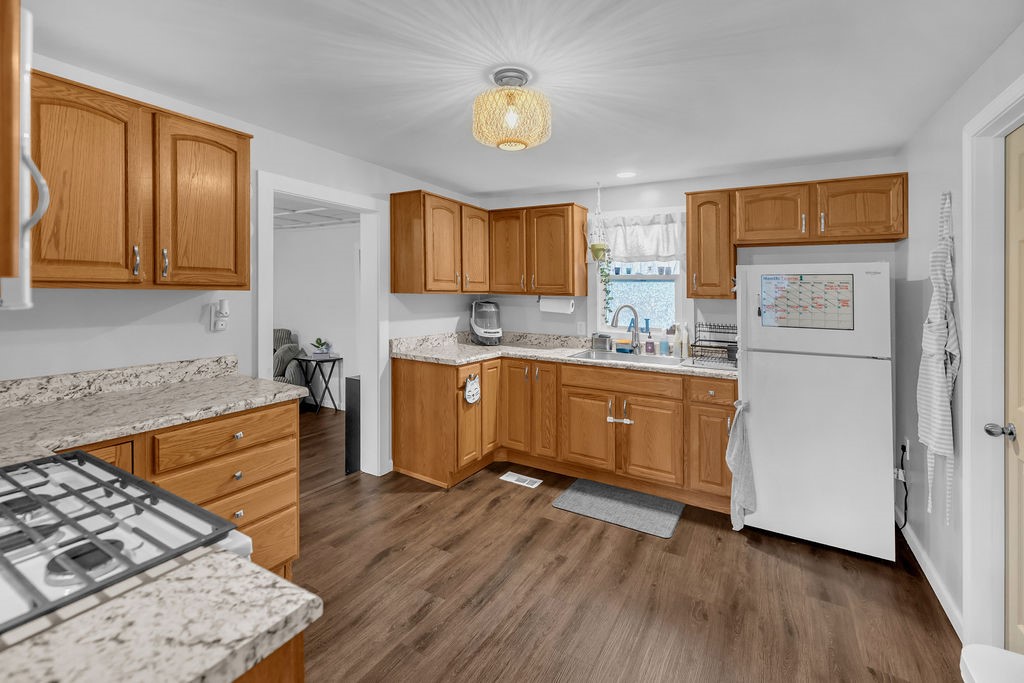 7885 West Wood Street Decatur, IL 62522 - Photo 9 of 27 Gallery Image 9