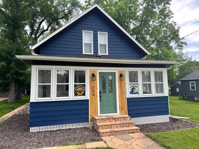 $222,500 | 304 Bowman Street West, Battle Lake, MN 56515