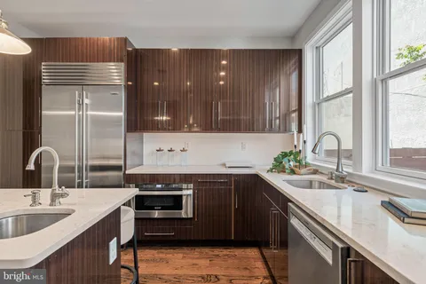$885,000 | 728 South 18th Street, Philadelphia, PA 19146